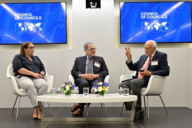 David E. Sanger, Margaret E. Talev, and Andrés Rozental discuss “U.S. Domestic Politics and Foreign Policy” during the opening evening of the CoC Eleventh Annual Conference.